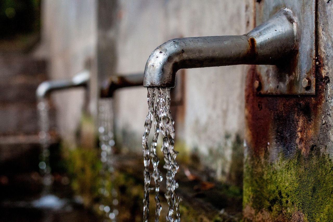 Comment réparer un robinet qui fuit en moins de 30 minutes ? découvrez comment réparer un robinet qui fuit facilement avec nos conseils pratiques et économisez de l'eau et de l'argent.