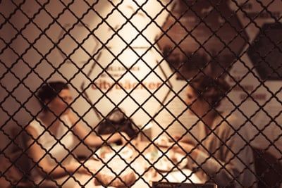 Les secrets d’une menuiserie réussie : matériaux et techniques à connaître